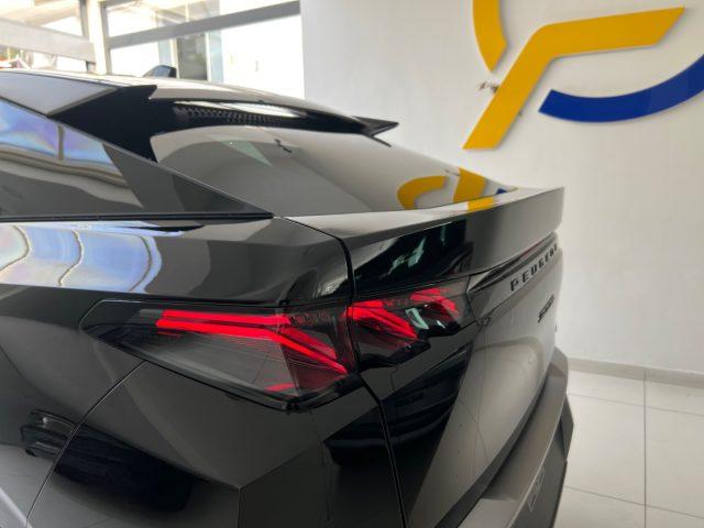PEUGEOT 3008 Hybrid 145 e-DCS6 GT da?379,00 mensili