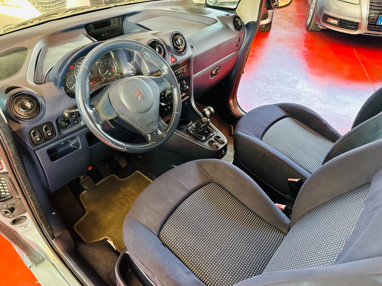 Peugeot 1007 1.4 HDi Sporty