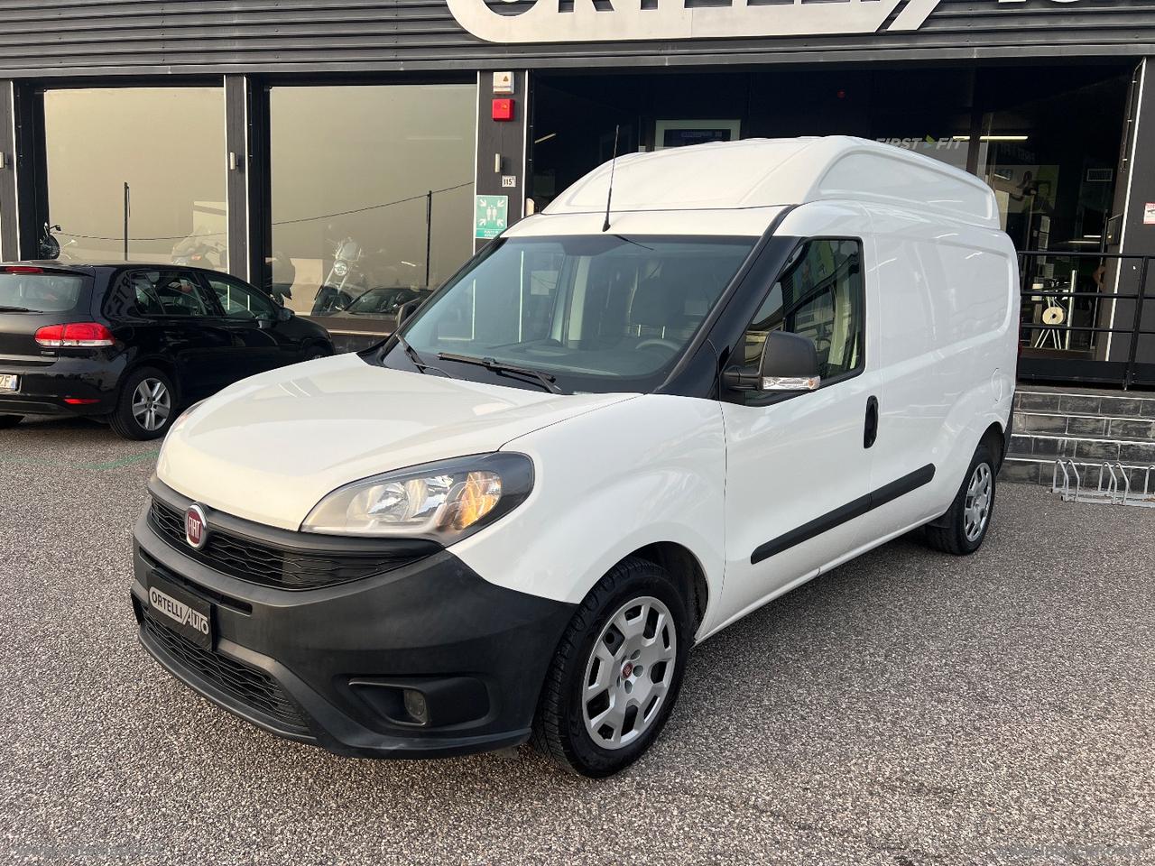 Doblò 1.6 MJT 105 PL-TA Cargo MaxiXL Bus