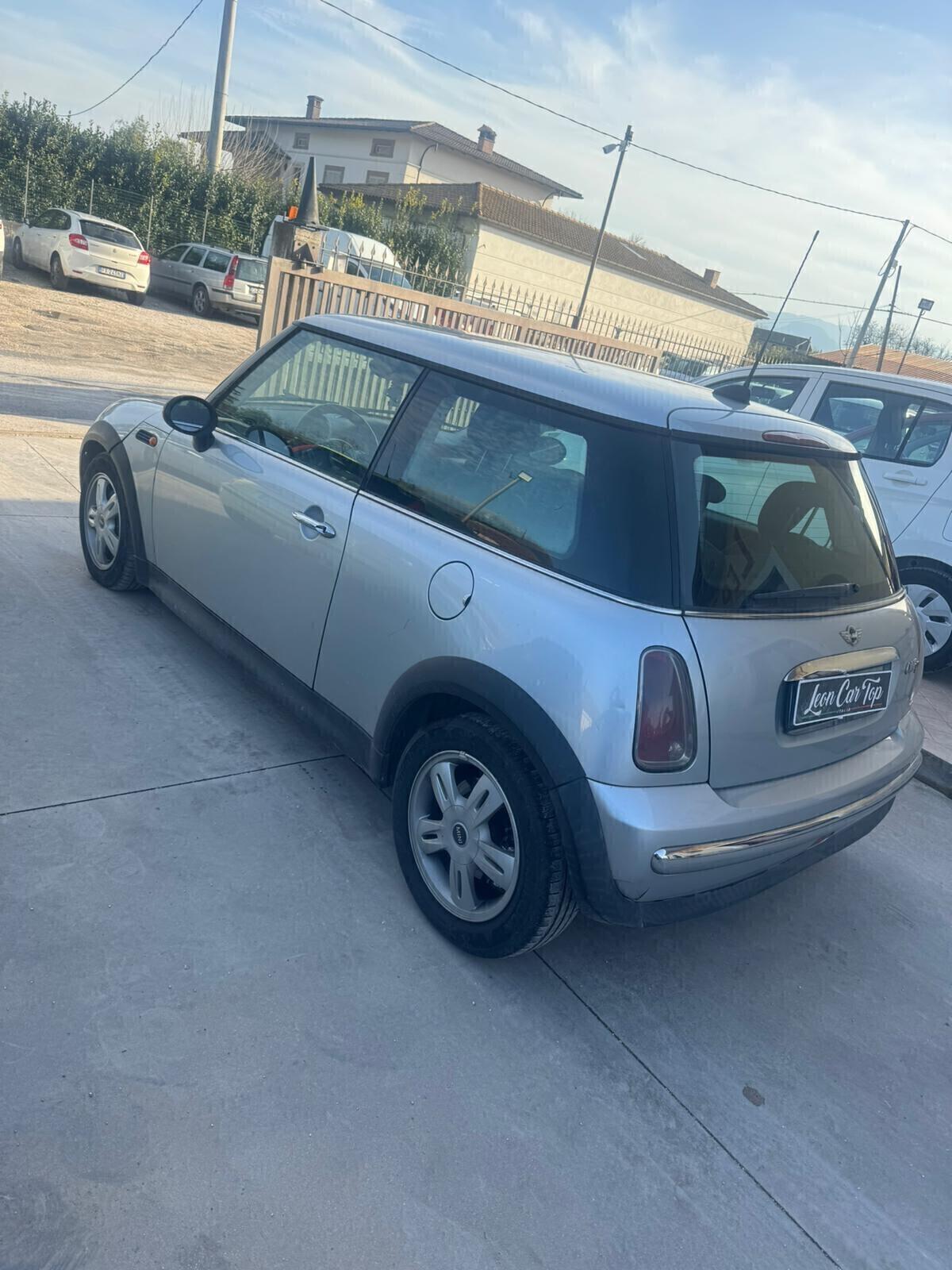 Mini Mini 1.4 tdi One D de luxe adatta a neopatentati