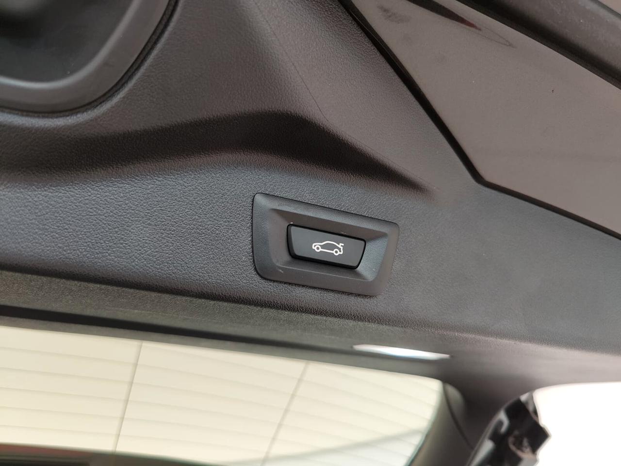 BMW X5 xdrive45e xLine auto - KM0 - IVA ESPOSTA