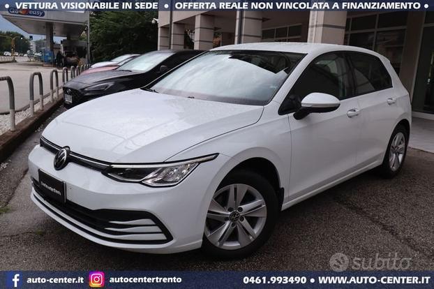 Volkswagen Golf 8 2.0 TDI Life 115 CV *GANCIO