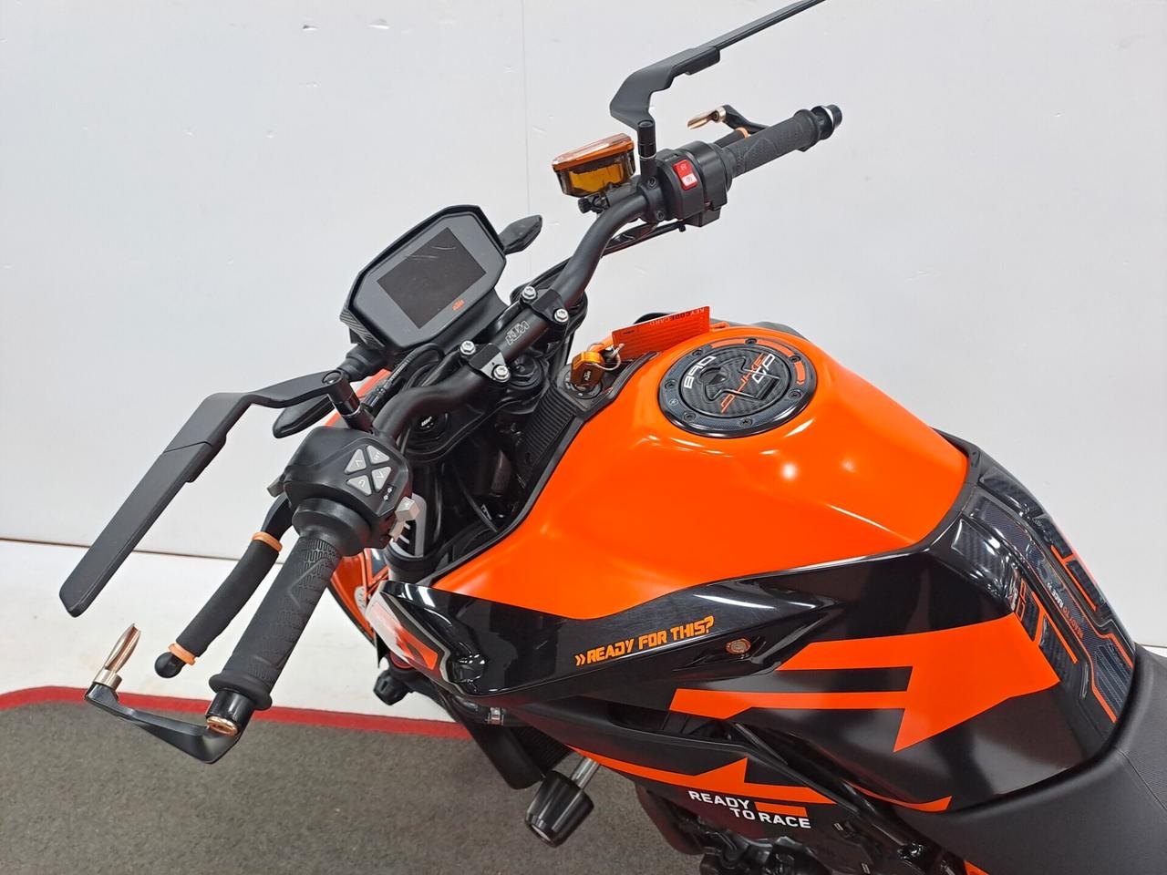 KTM Duke 890 GP TUA DA 84€ / MESE – ACCONTO 0