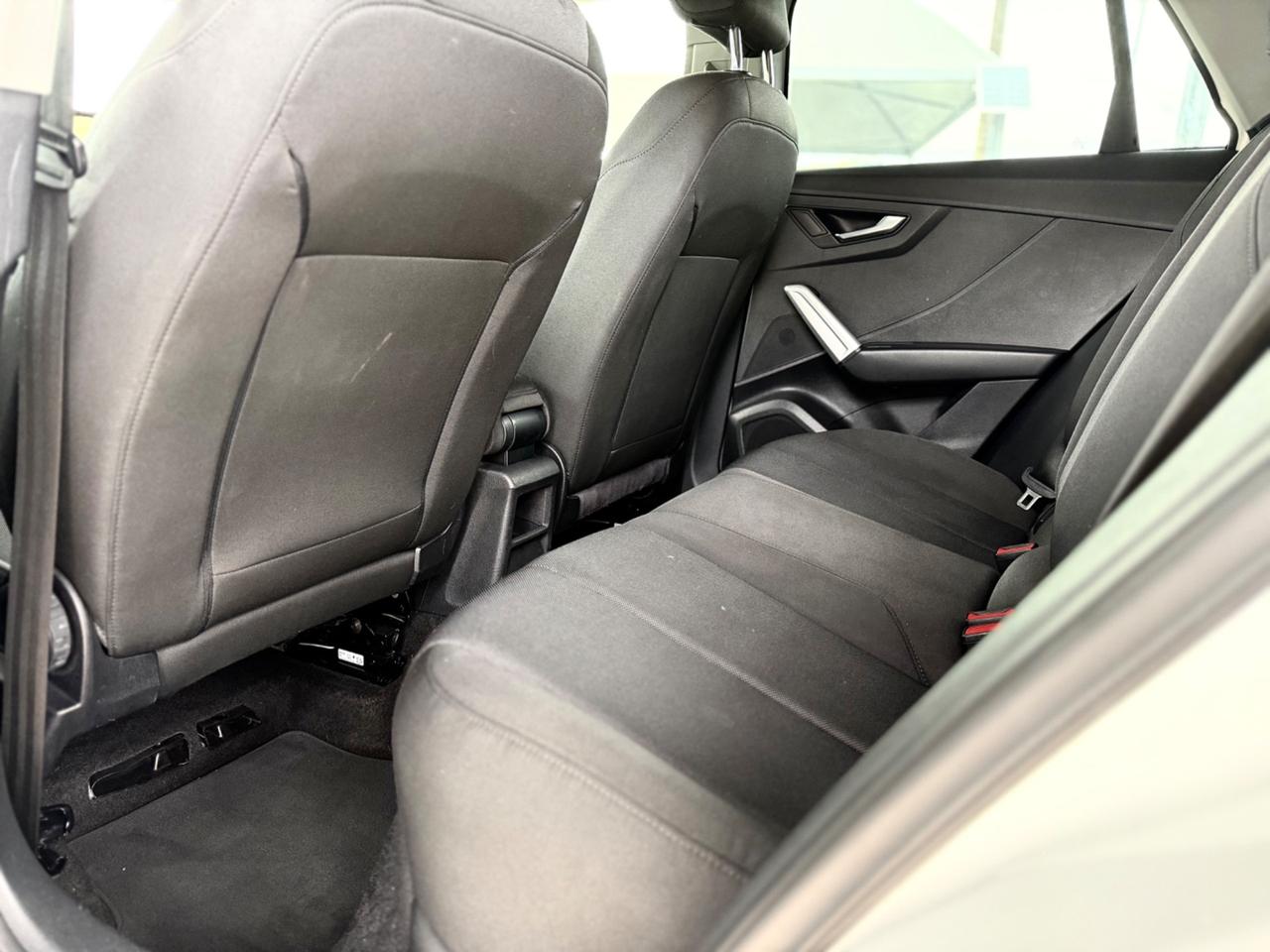 AUDIQ2 1.6 TDI S tronic *NAVI