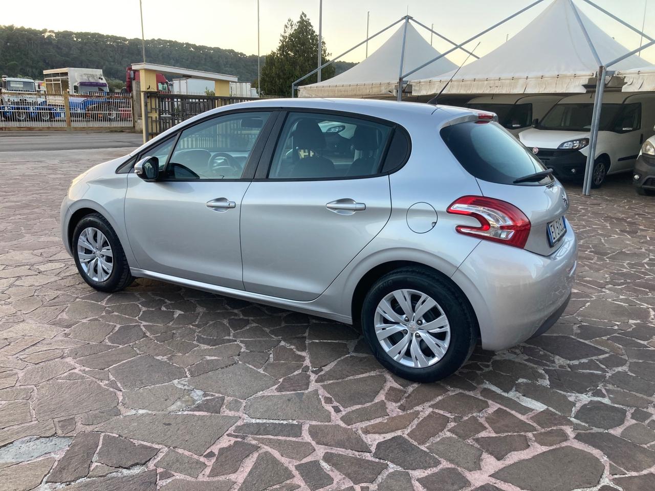 Peugeot 208 1.2 PureTech 82CV 5 porte Allure