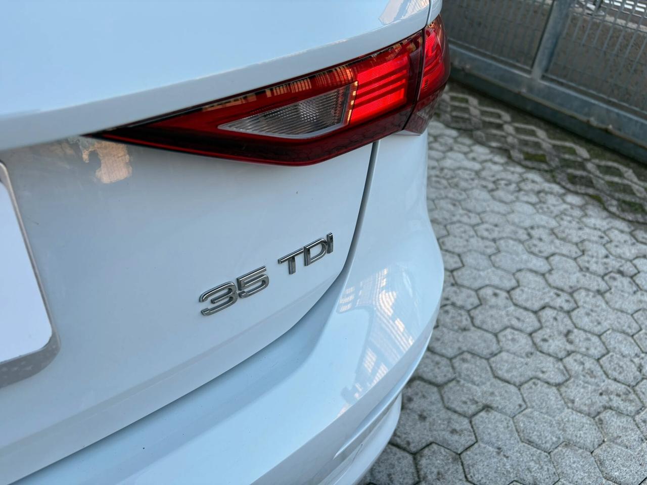 Audi A3 SPB 35 TDI S tronic Business Advanced