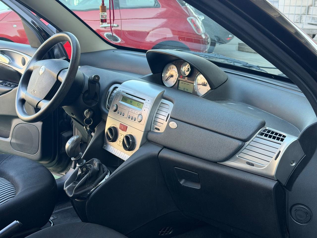 Lancia Ypsilon 1.2 Argento