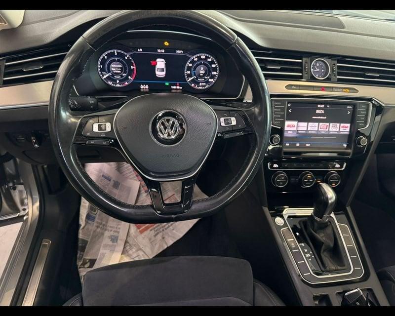 Volkswagen Passat 8ª serie 2.0 TDI DSG Highline BlueMotion Technology