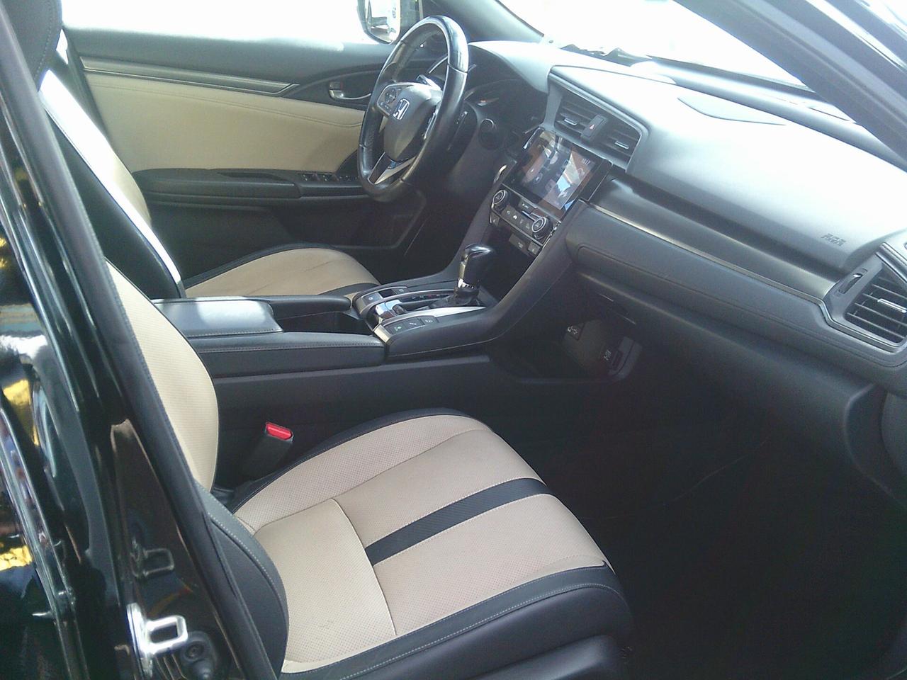 Honda Civic 1.0T 5 porte Executive Premium