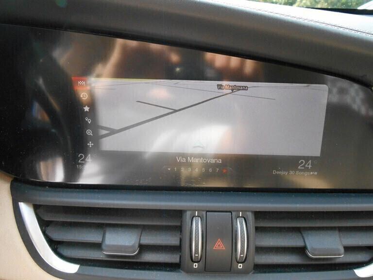 Alfa Romeo Giulia 2.2 Turbodiesel 210 CV AT8 AWD Q4 Veloce