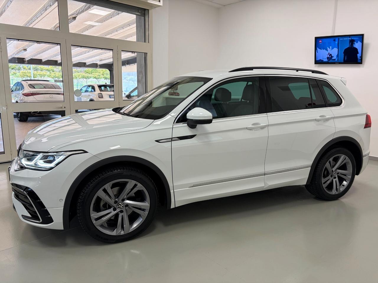Volkswagen Tiguan 2.0 TDI 150 CV SCR DSG R-Line