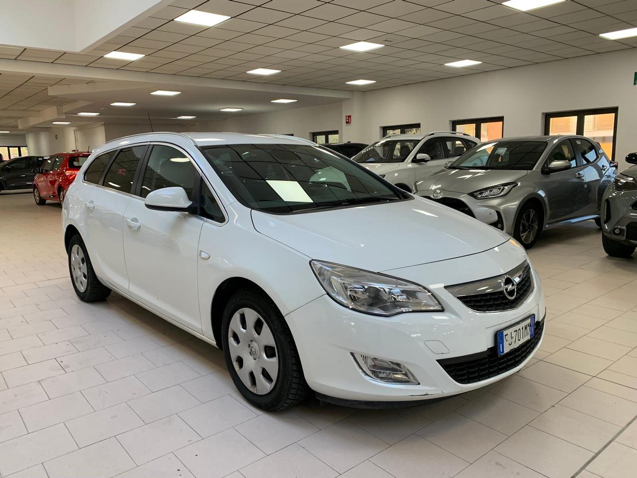 Opel Astra Sports Tourer 1.7 cdti Cosmo 125cv