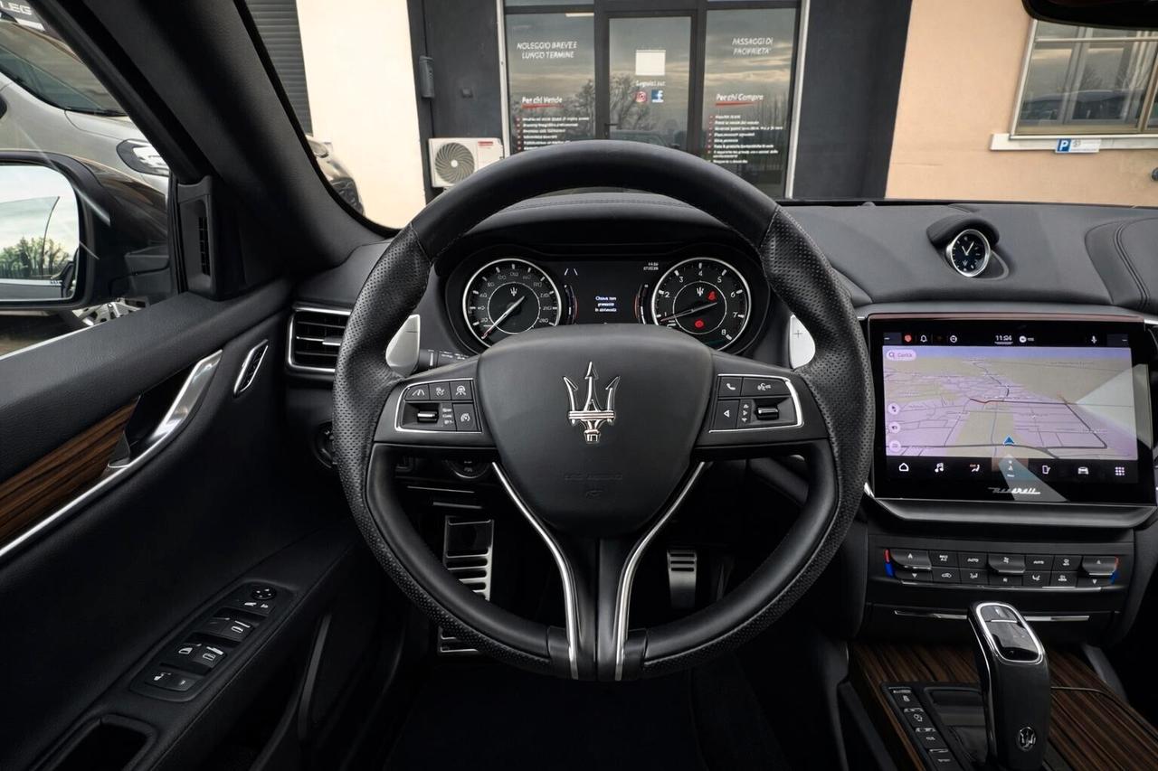 Maserati Ghibli 330 CV MHEV GRANSPORT