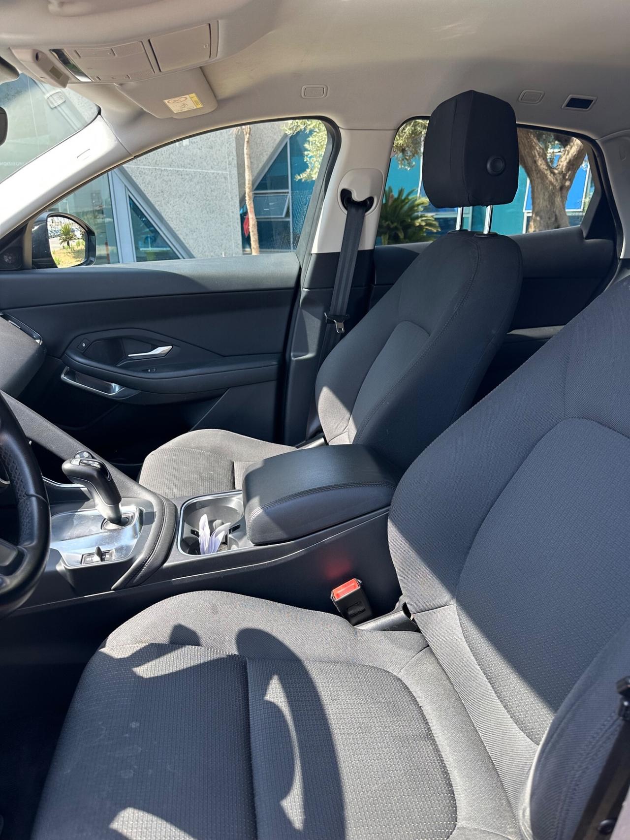Jaguar E-Pace 2.0d i4 S awd possibilità noleggio no scoring