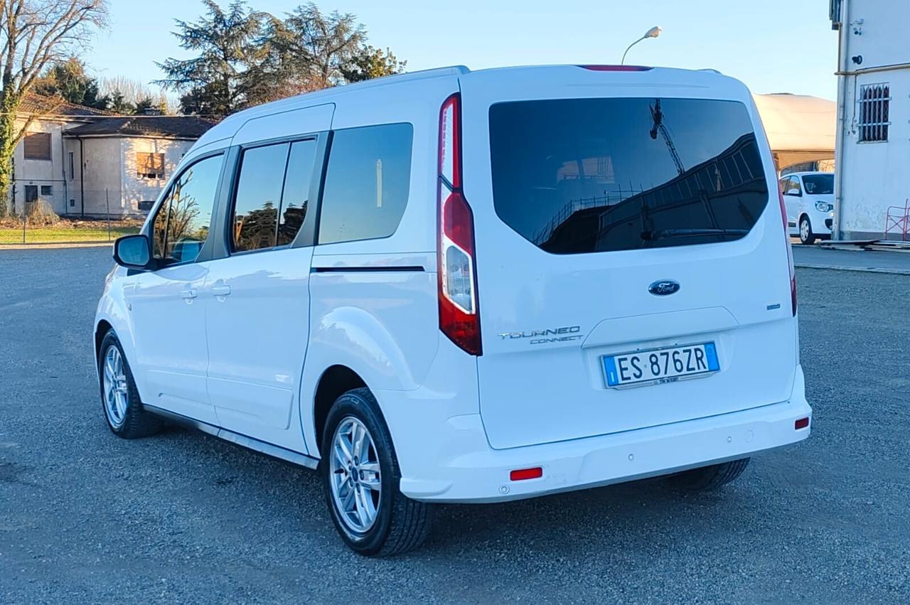 Ford Tourneo Connect Connect7 1.5 TDCi 120 CV Titanium