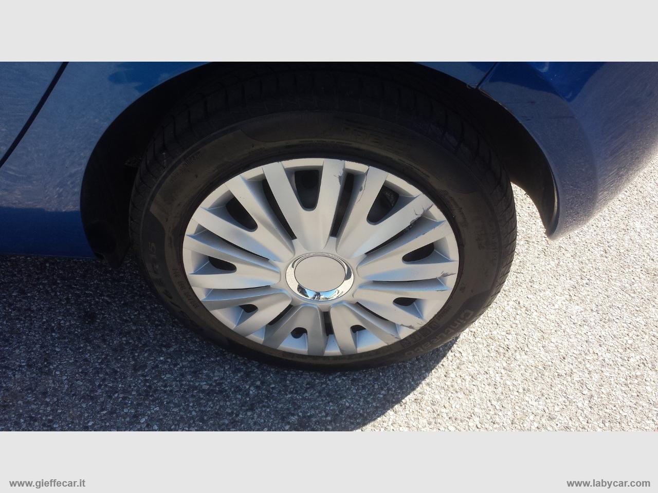 RENAULT Clio 1.2 5p. A GPL