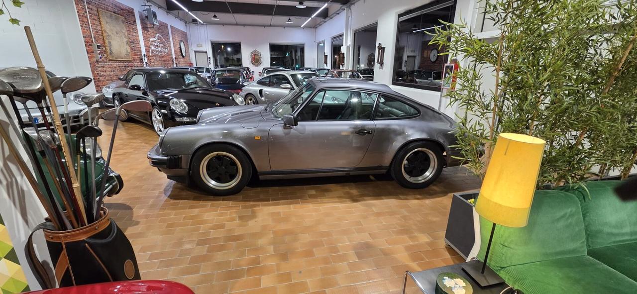 Porsche 911 3200Coupè Conservatissima Italia