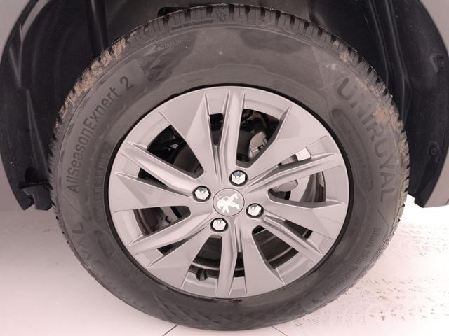 PEUGEOT 2008 1.2 puretech Active s&s 130cv