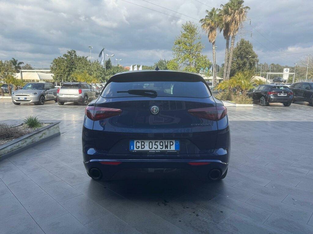 Alfa Romeo Stelvio 2.2 Turbo Veloce First Edition Q4 AT8