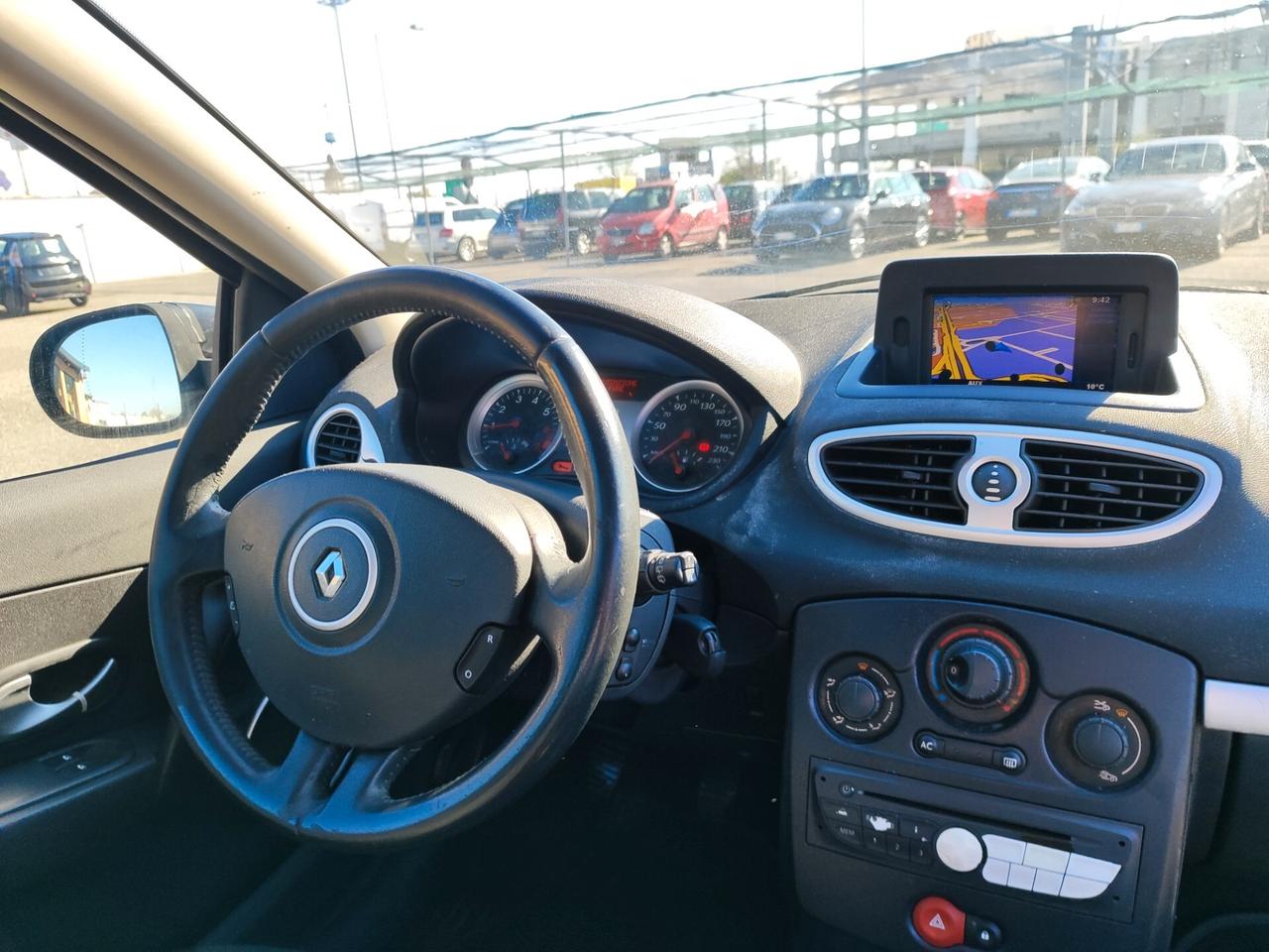 Renault Clio 1.2 16V 3 porte Dynamique