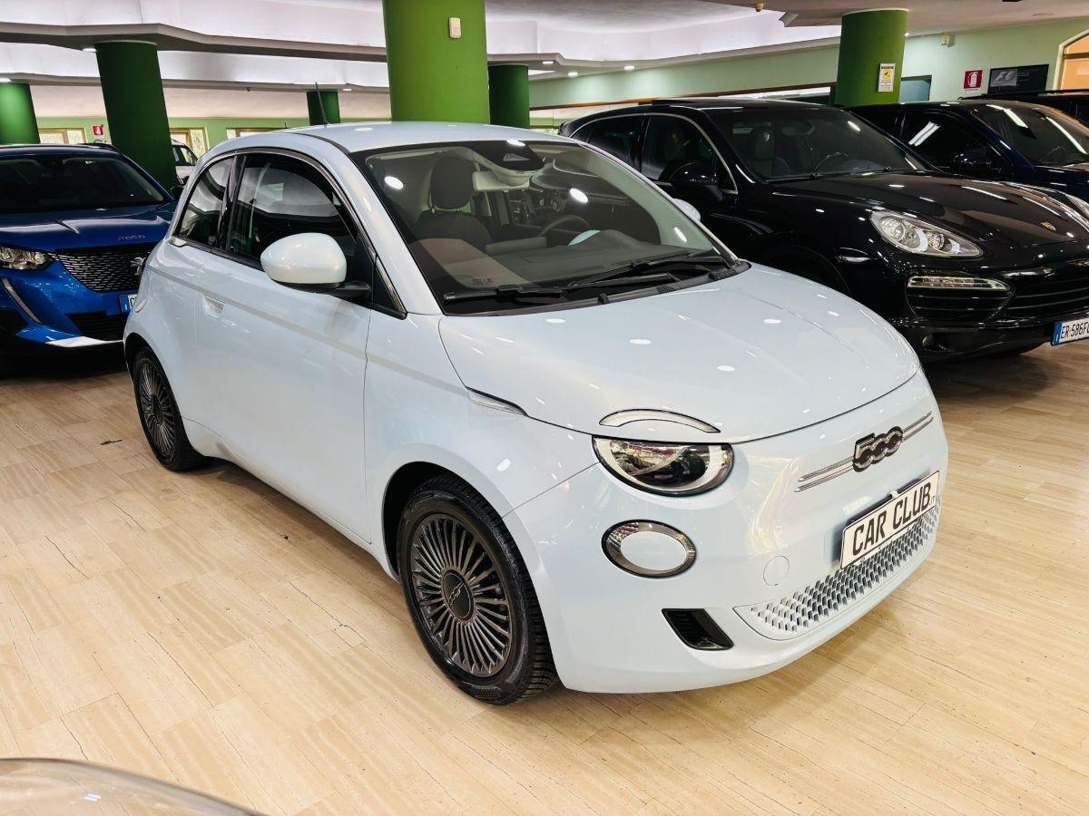 Fiat 500 E 100% elettrica La Prima My'21