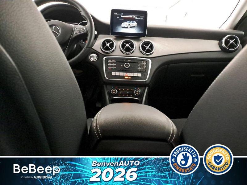 Mercedes-Benz GLA 200 D SPORT 4MATIC AUTO