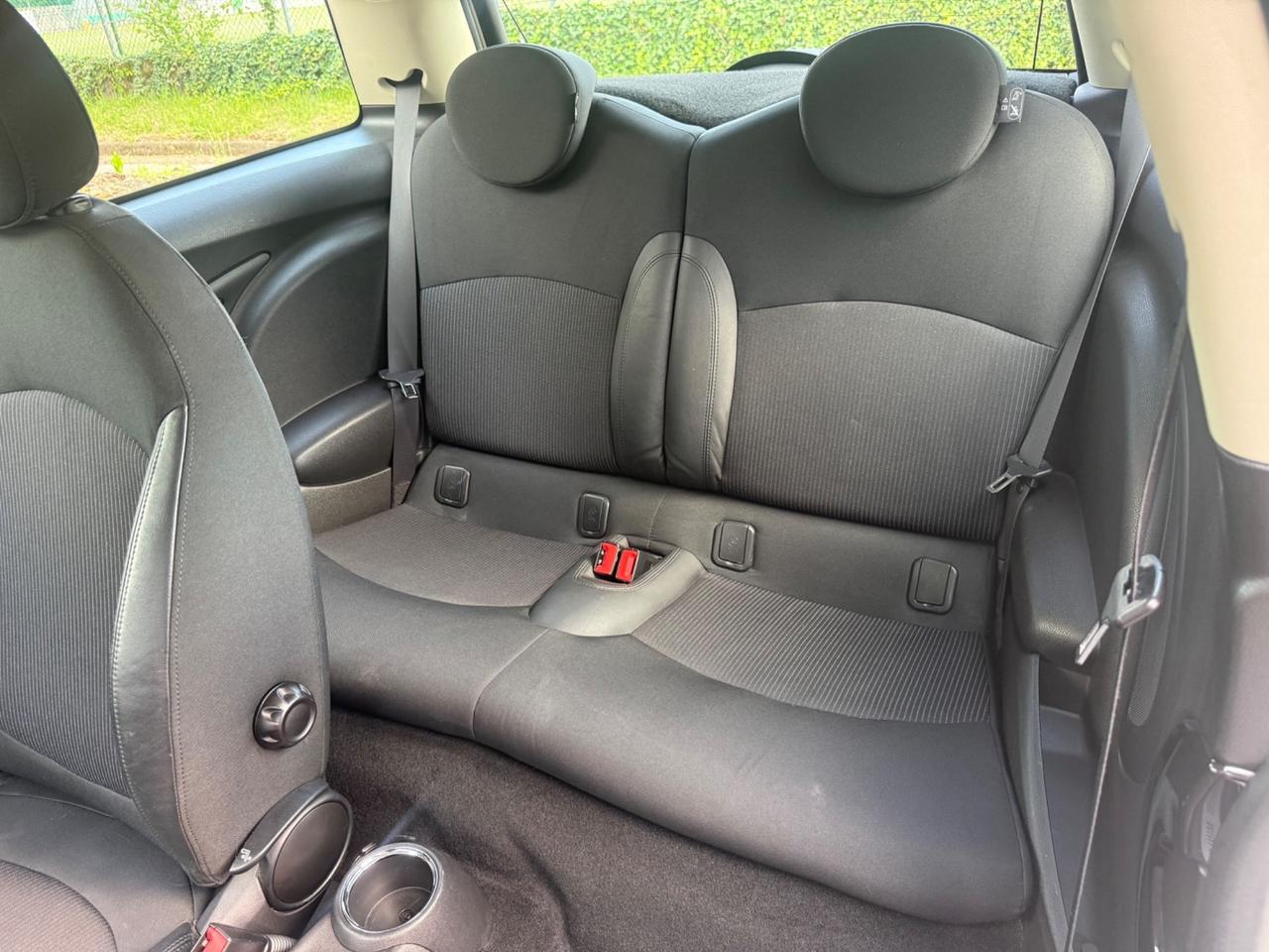 Mini 1.6 16V Cooper D unica proprietaria ok neopatentati