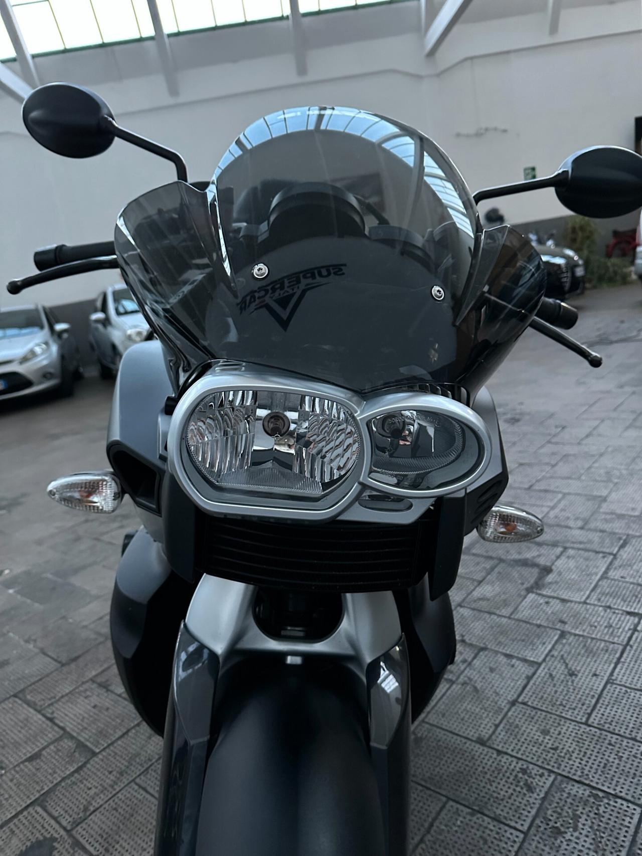 Bmw K 1200 R, tenuta e usata con amore e passione, pari al nuovo