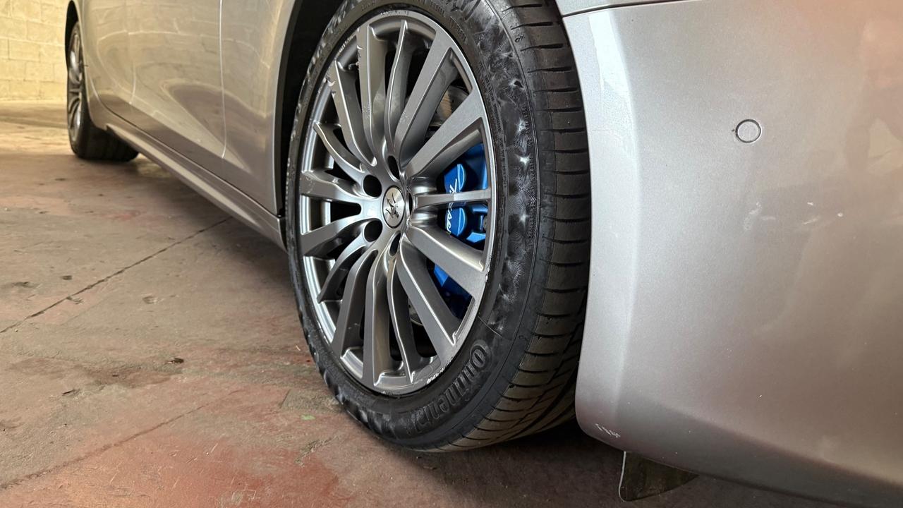 Maserati Ghibli 330 CV MHEV GT