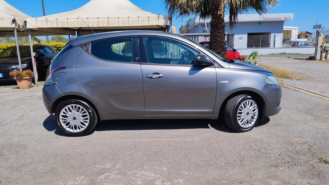 Lancia Ypsilon 1.2 69 CV 5 Porte GPL Euro6