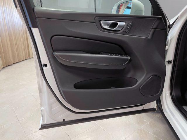 VOLVO XC60 2.0 D4 R-DESIGN AWD GEARTRONIC