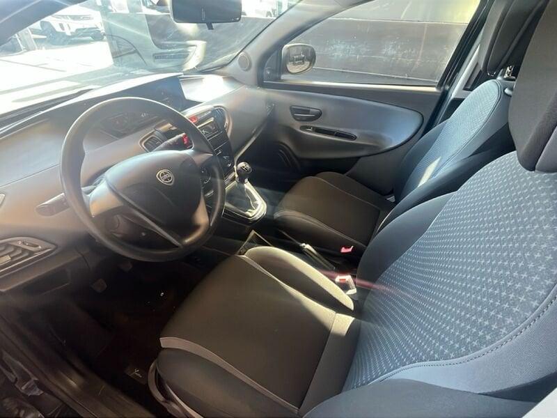 Lancia Ypsilon 1.2 69cv Platinum