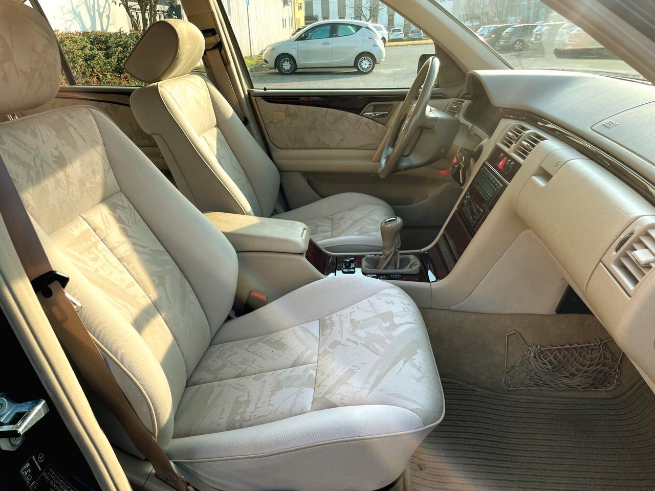 MERCEDES E200K(benzina)-U.PROPR-95000km-1999