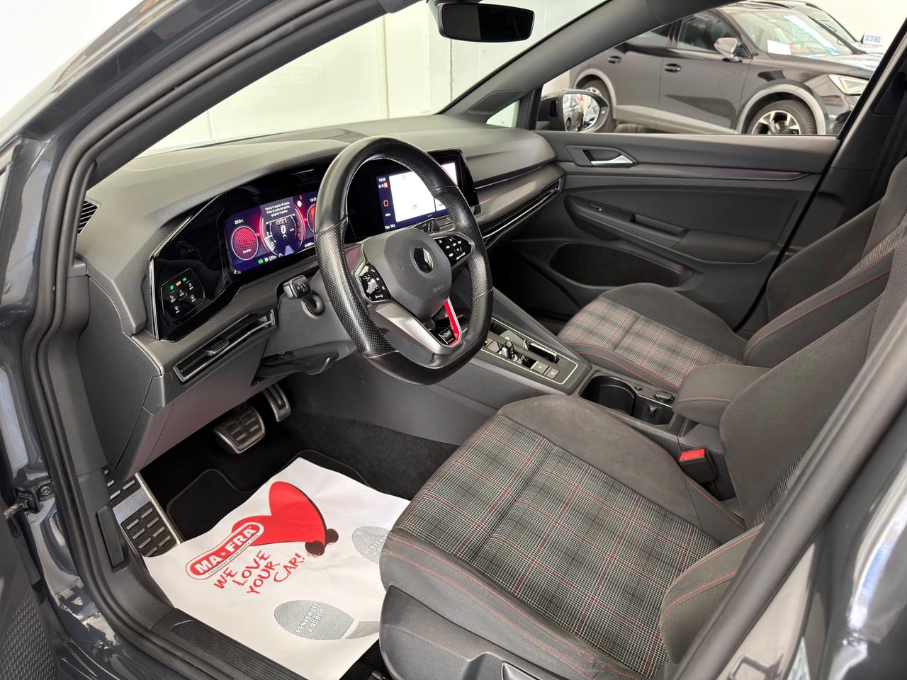 Volkswagen Golf GTI 2.0 TSI DSG 245cv