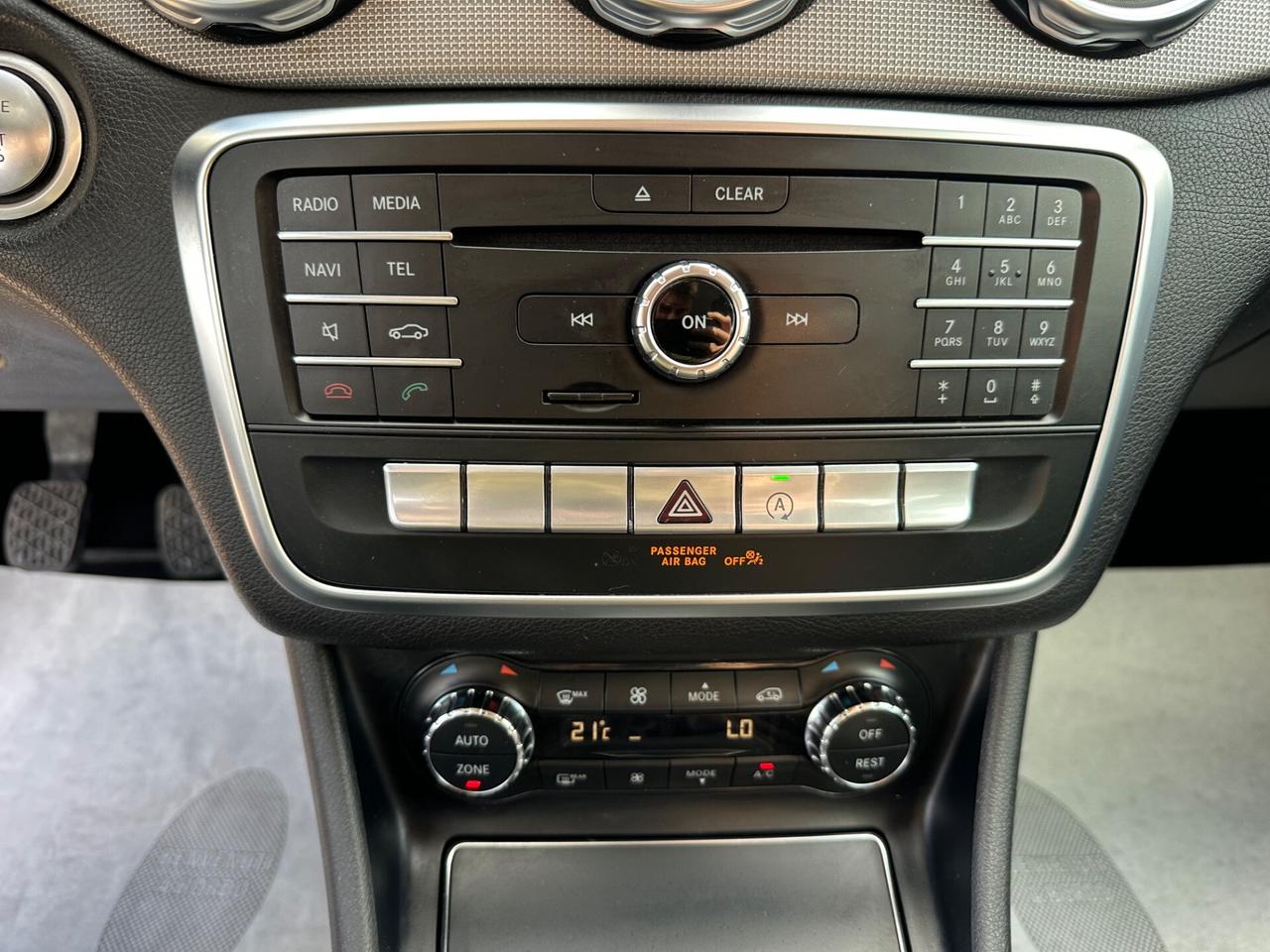 Mercedes-benz GLA 200d Sport NAVI*PELLE*R.CAMERA