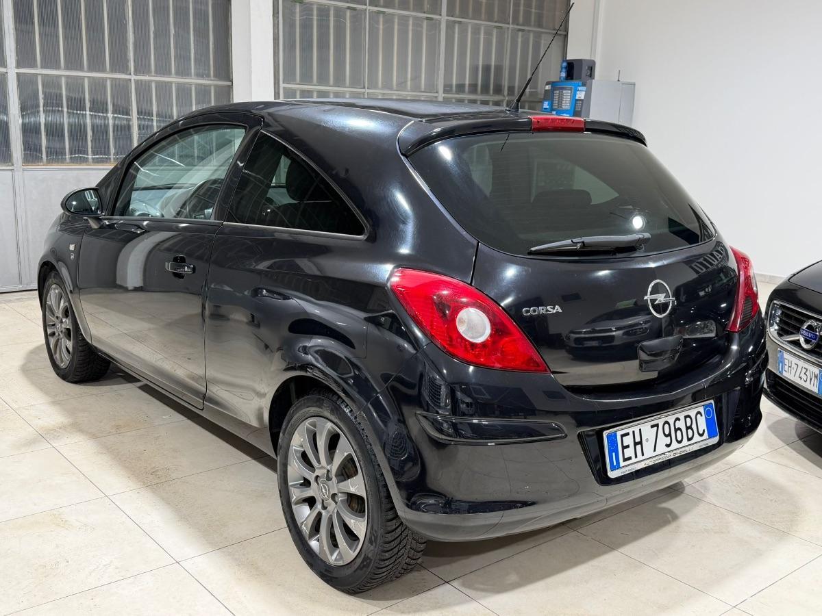 OPEL - Corsa - 1.2 16V 3 porte B-color