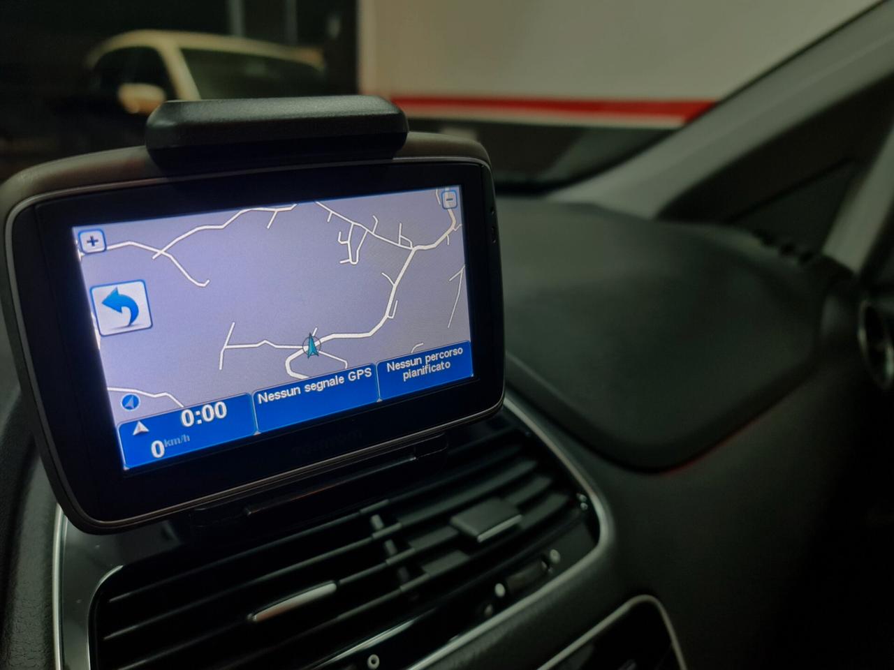 Fiat Punto Evo 1.6 Mjt DPF*Navigat.*Pelle*Cruise*PDC