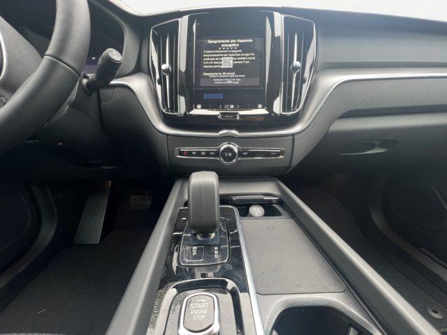 VOLVO XC60 T6 Plug-in hybrid AWD automatico Core Bright