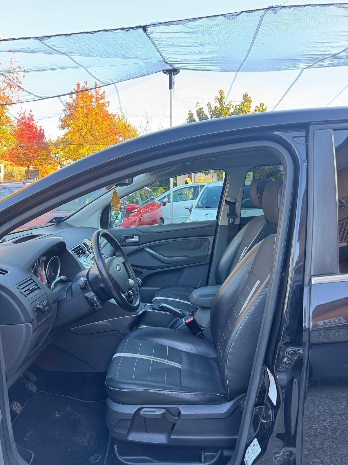 Ford Kuga Kuga+ 2.0 TDCi 136 CV 4WD DPF