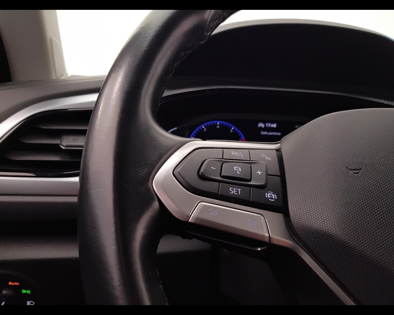 VOLKSWAGEN T-Roc 2022 - T-Roc 1.0 tsi Life 110cv