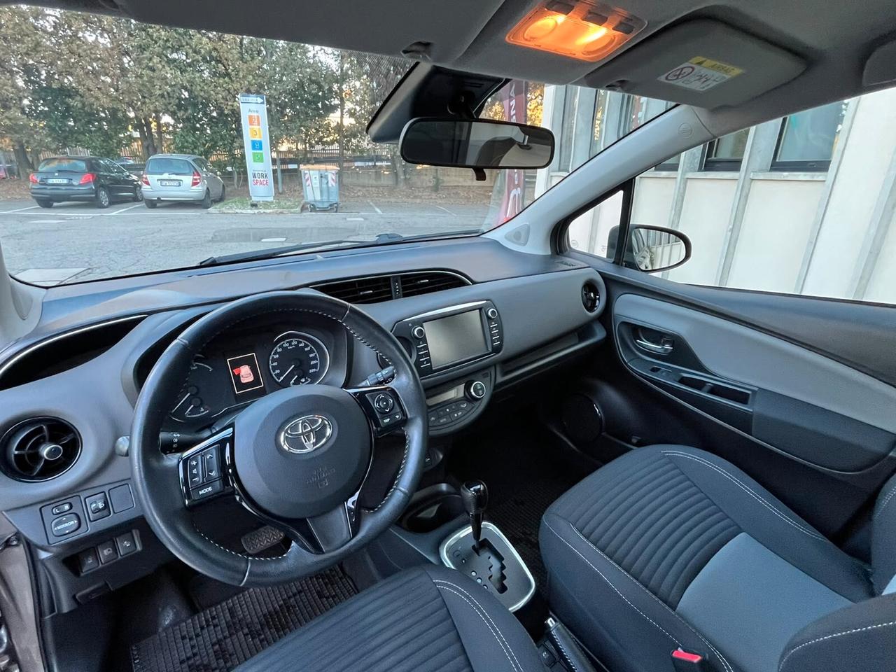Toyota Yaris 1.5 Hybrid 5 porte Active