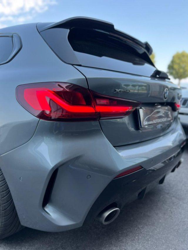 BMW M135 i xDrive M Sport - Carbon Look