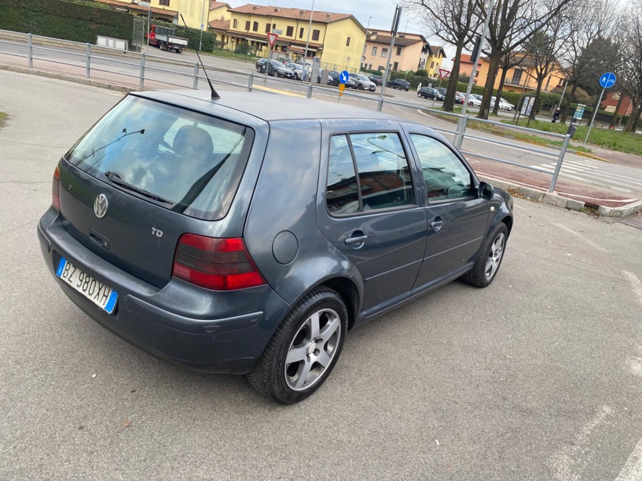 Volkswagen Golf 1.9 TDI/110 CV cat 5p. 25 Years