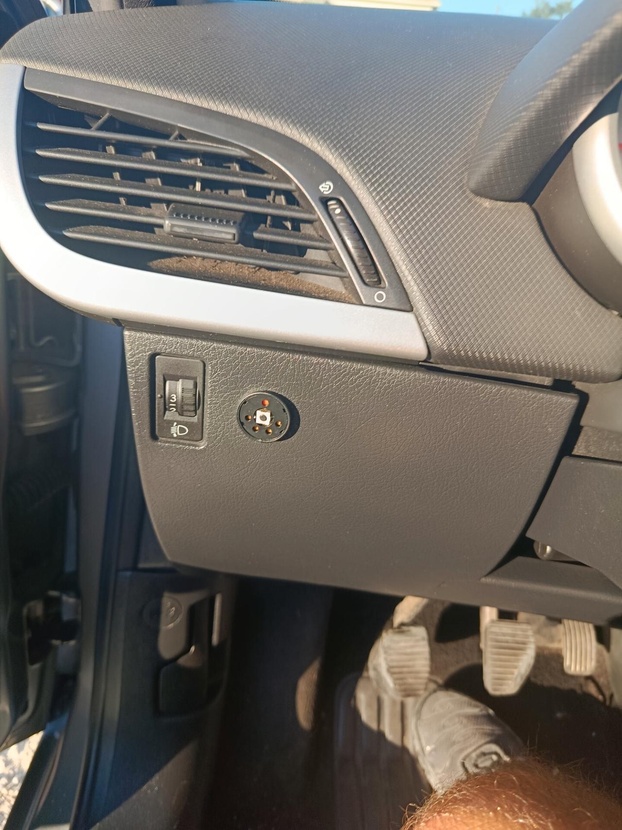 Peugeot 207 1.4 8V 75CV 5p. X Line ECO GPL