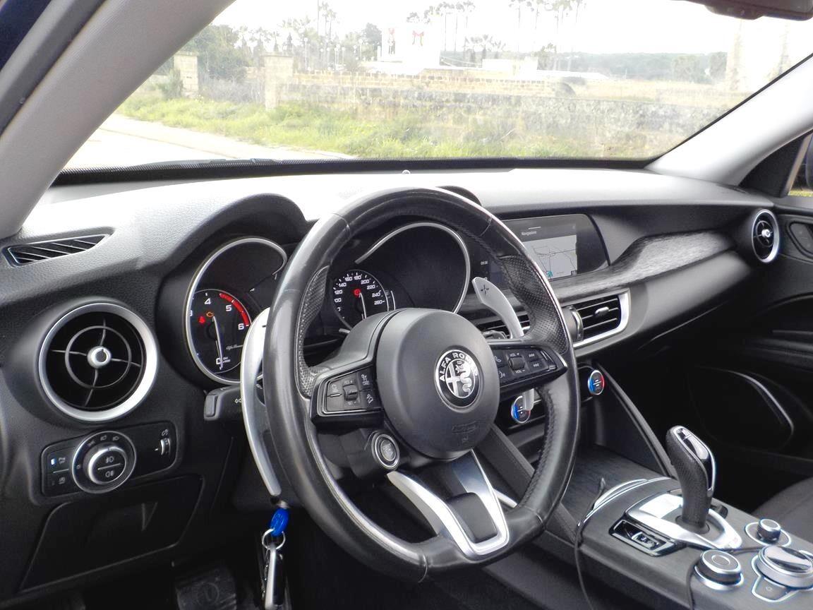 Alfa Romeo Stelvio 2.2 Turbodiesel 190 CV AT8 Q4 Business