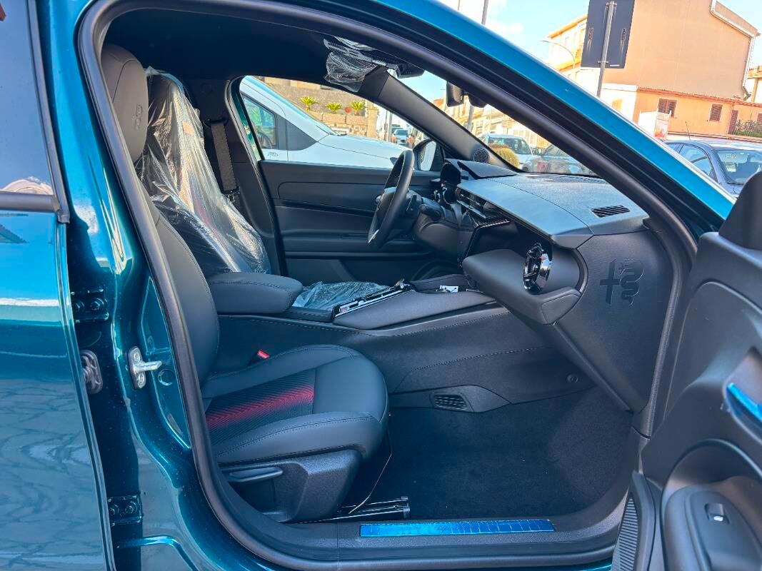 Alfa Romeo Junior 1.2 ibrida Speciale 145cv edct6