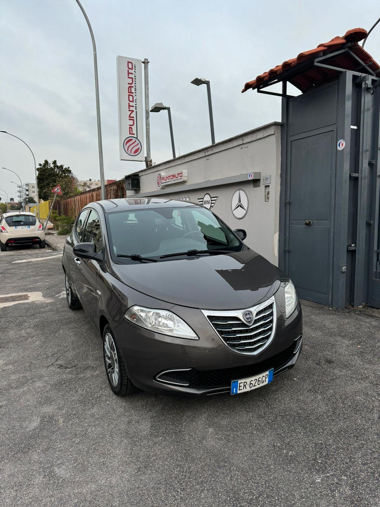 Lancia Ypsilon 1.2 69 CV 5 porte GPL Ecochic Gold