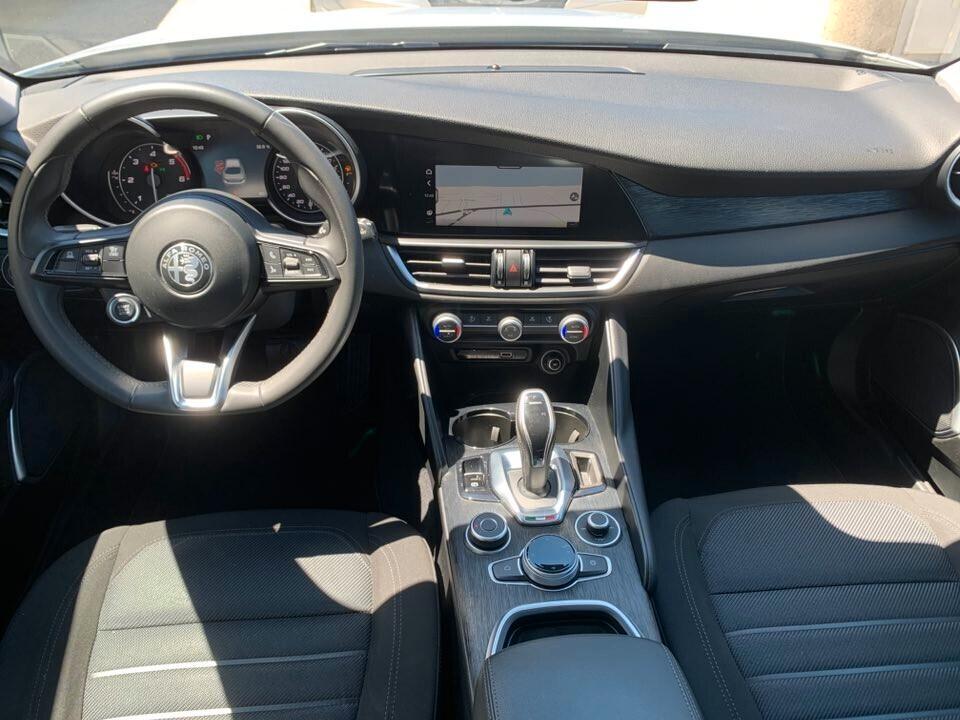 Alfa Romeo Giulia 2.2cc160 CV AT8 uniprò 12/2020