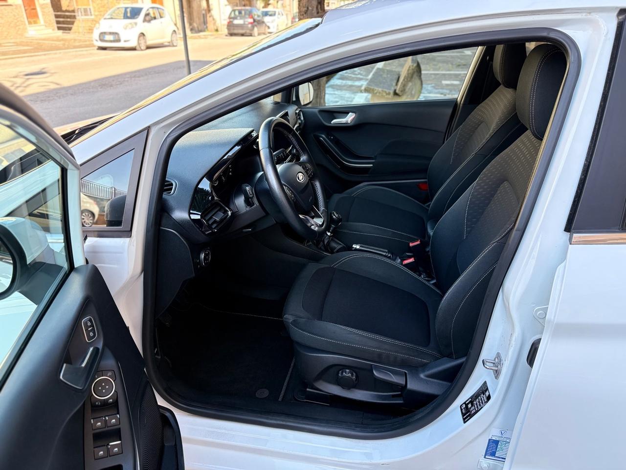 Ford Fiesta 1.5 EcoBlue 5P Titanium FULL/LED/NAV