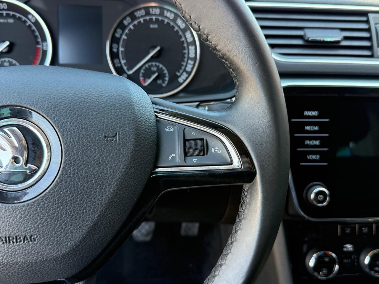 Skoda Superb 2.0 TDI 150 CV SCR 4x4 TG UFFICIALI